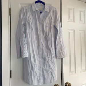 Adorable long sleeve buttoned dress with bow